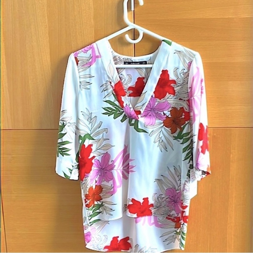ZARA. NWT. GORGEOUS Womens’ Floral Print Tunic. 💖